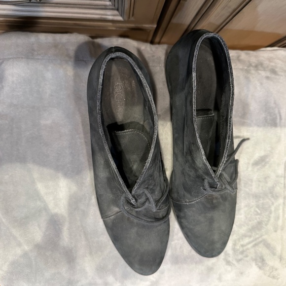 Shoes - Arche LN, light grey suede booties with laces, EU size 41, light wear - Picture 6 of 7